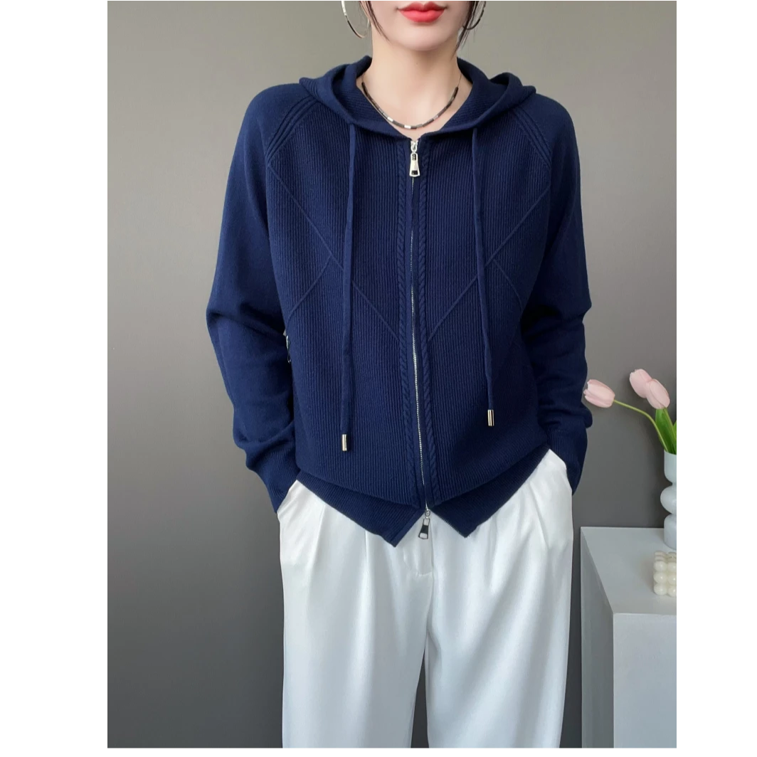 2025秋冬新款连帽针织开衫气质百搭宽松大码显瘦上衣插肩拉链帽衫
