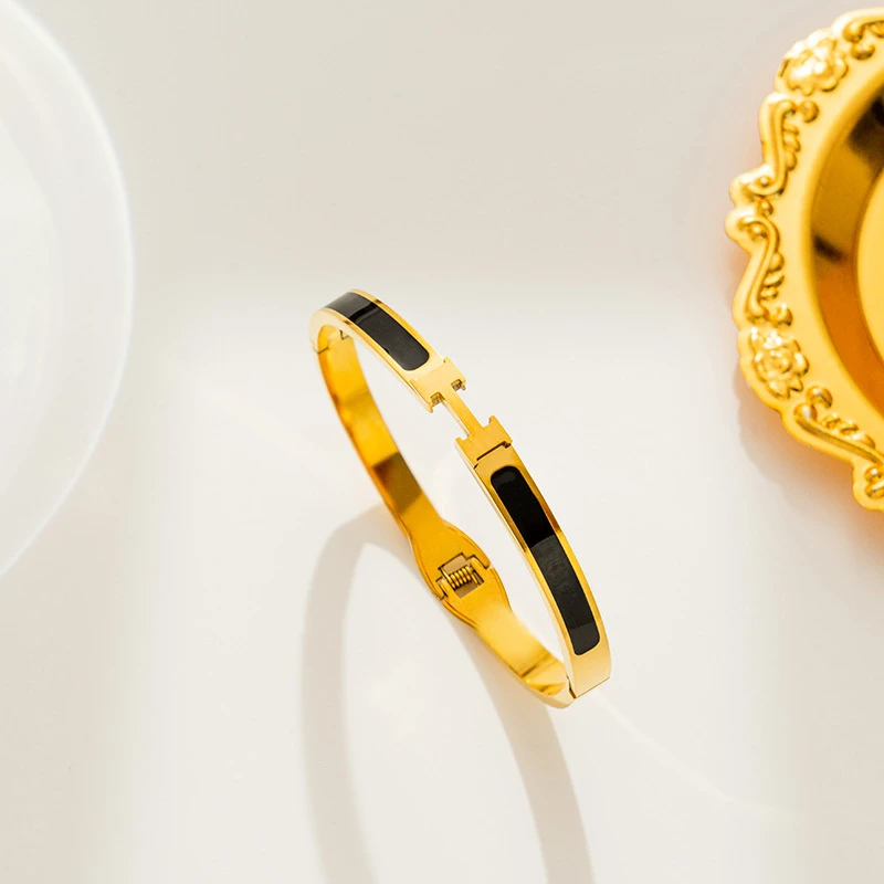 钛钢手镯 字母H手镯女欧美时尚潮流金色手环新款滴油轻奢饰品百搭