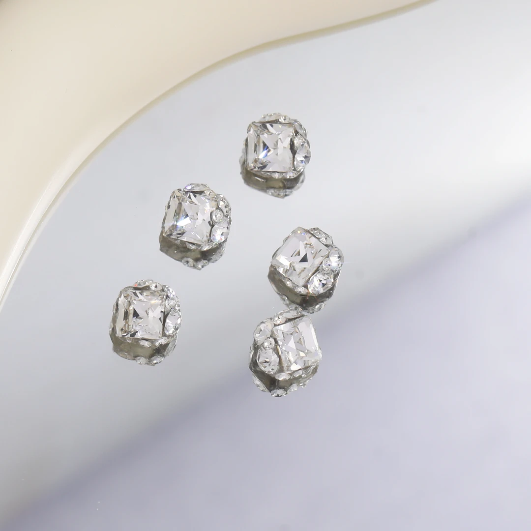 美甲钻饰品正品华子成品堆钻4428正方 5MM手工堆钻精致高品超闪