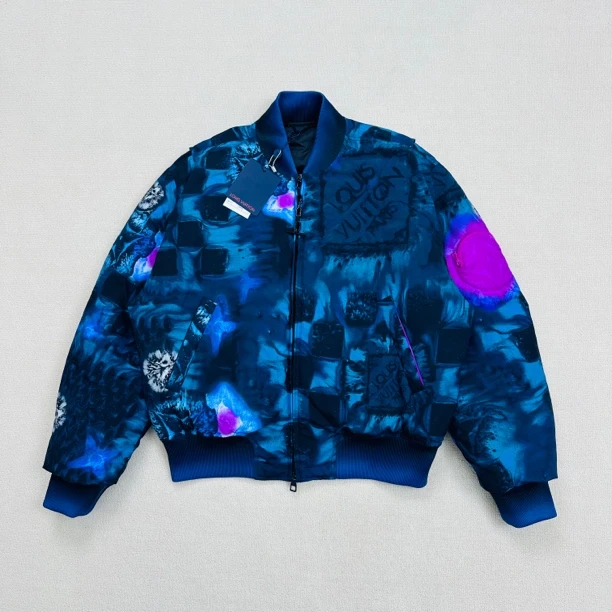 全新未使用 Louis Vuitton/路易威登 水墨渲染棉服/48码/WL0444
