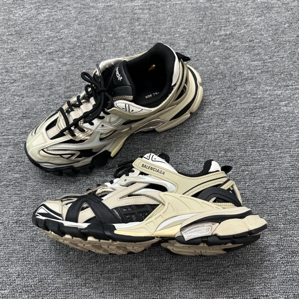 BALENCIAGA/巴黎世家 Track2休闲鞋/98新/40码/WL0233