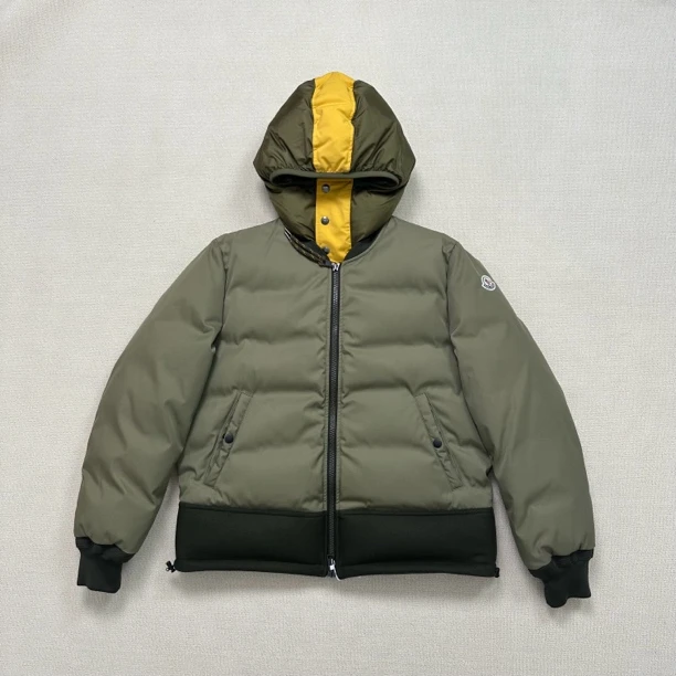 99新 Moncler/蒙口 植绒徽标连帽羽绒服/3码/WL0209