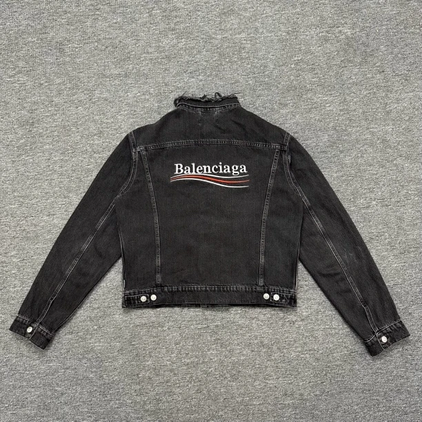 BALENCIAGA/巴黎世家 可乐刺绣牛仔外套/全新/48码/WL0235