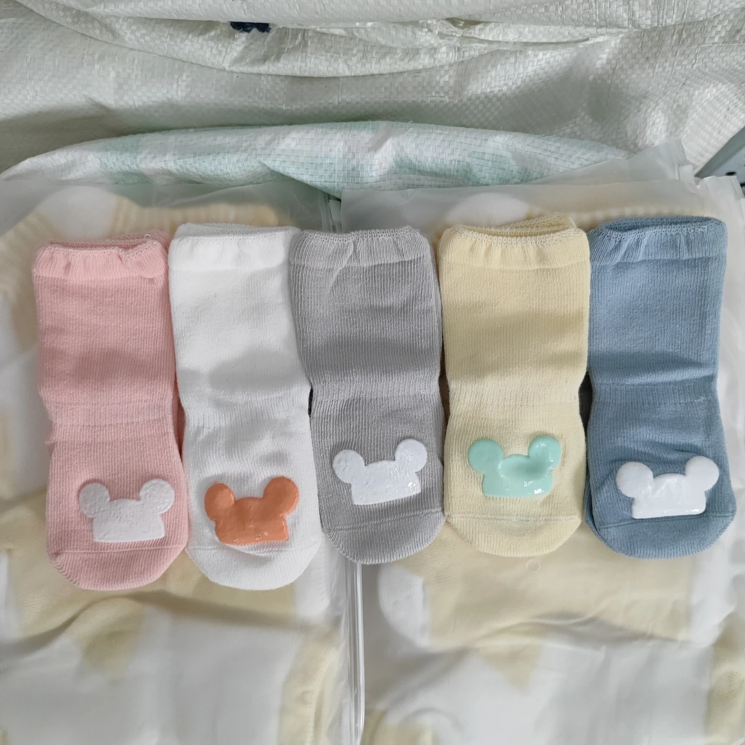 春秋四季地板袜无骨婴儿袜子精梳棉防滑袜中筒学步袜宝宝袜子A类