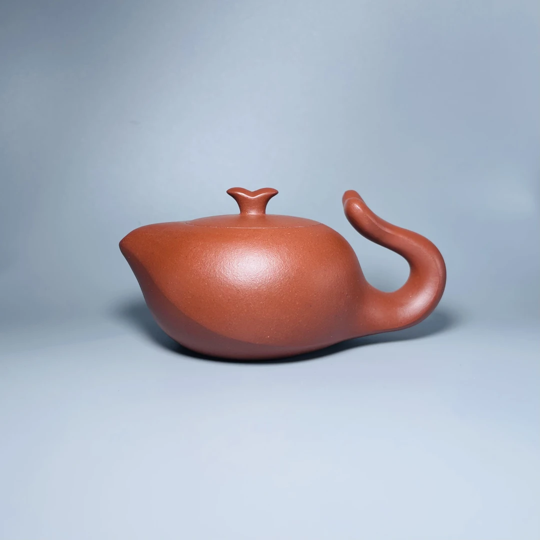 潮州手拉壶红皮龙泥吴鑫手工精制鲸鱼壶原创器型紫砂茶壶家用茶具