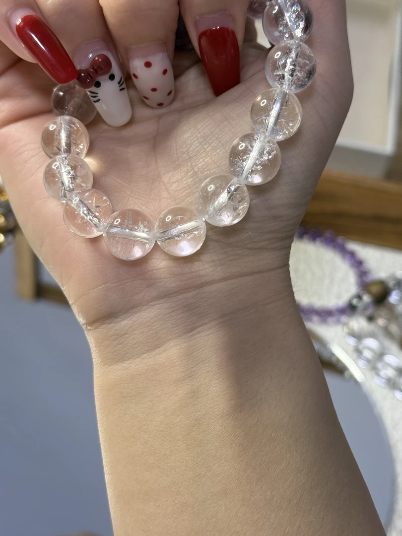 白阿塞手串简单时尚