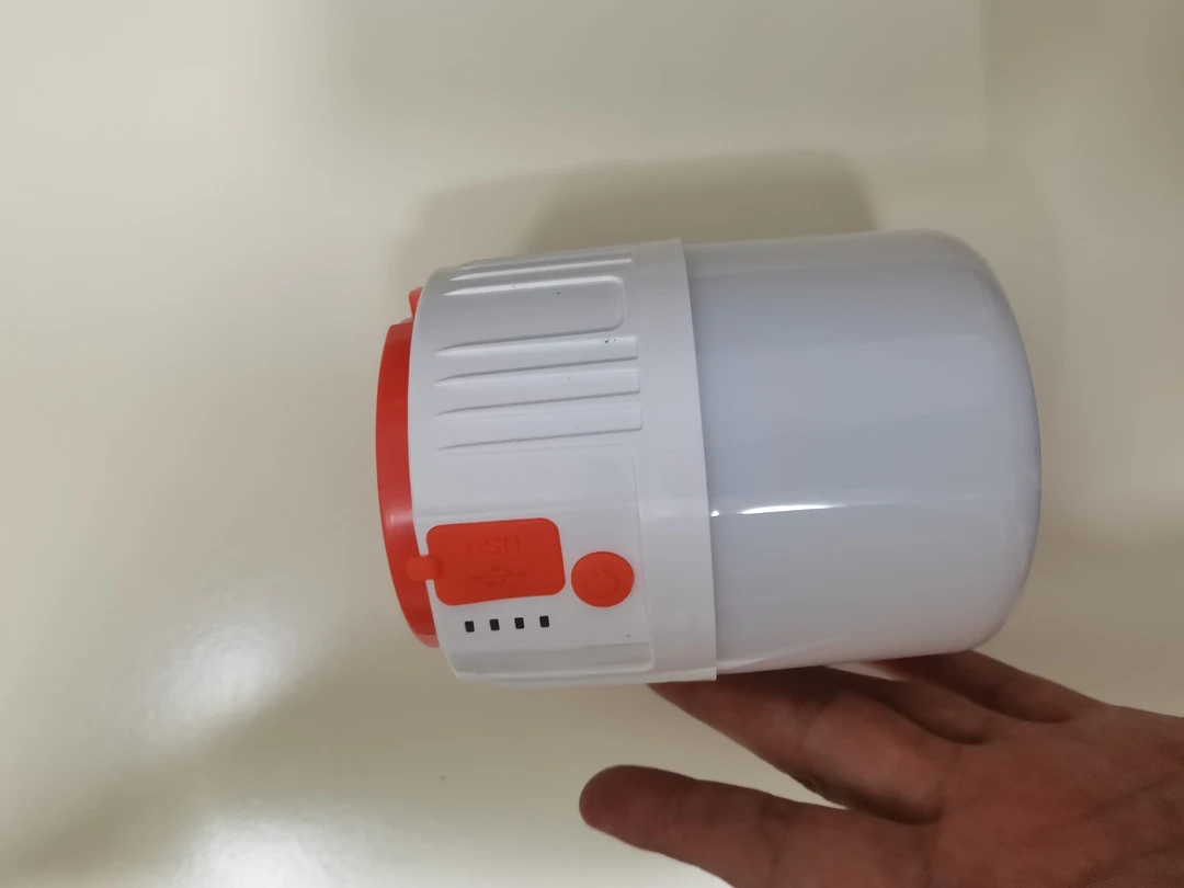 3号太阳能灯充电款