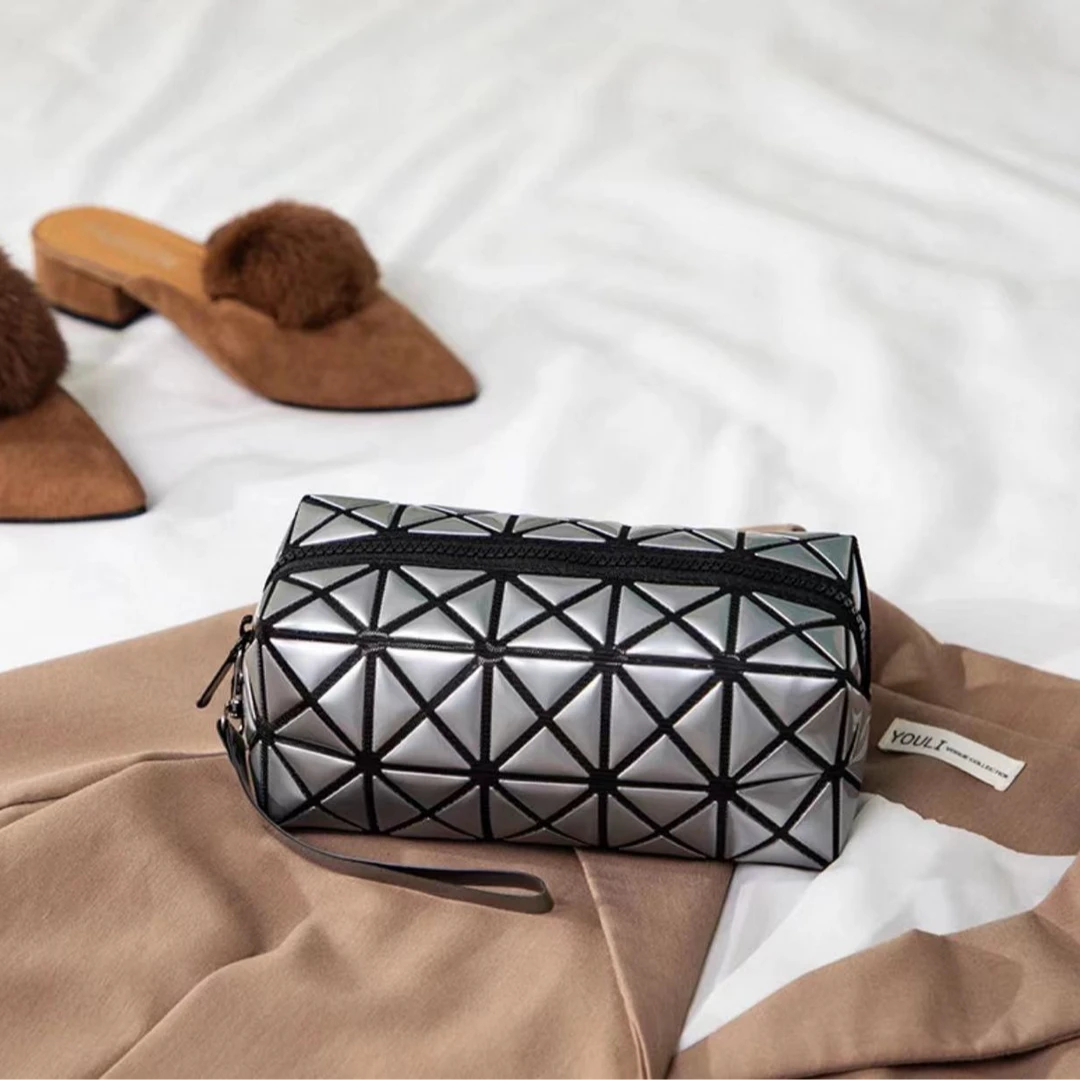 网红款化妆包手拿包