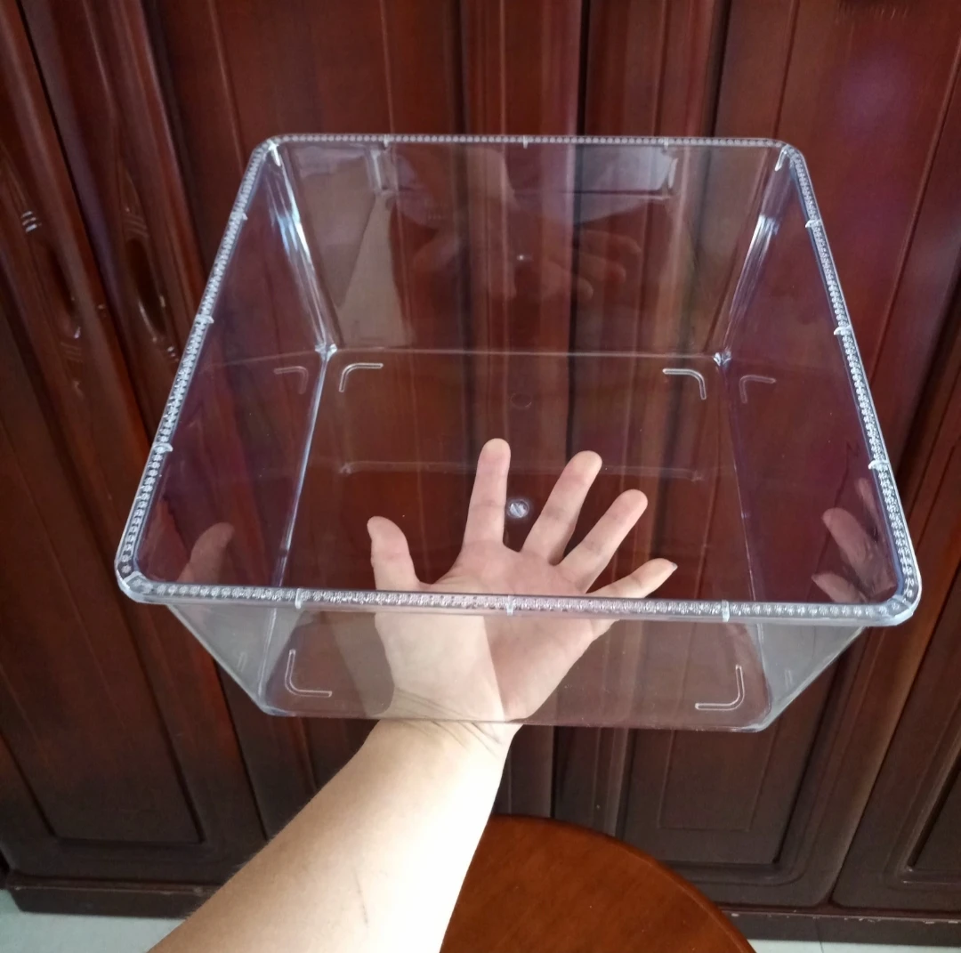 防撒食盆，鸟用，干净方便卫生底部25*25＊15厘米