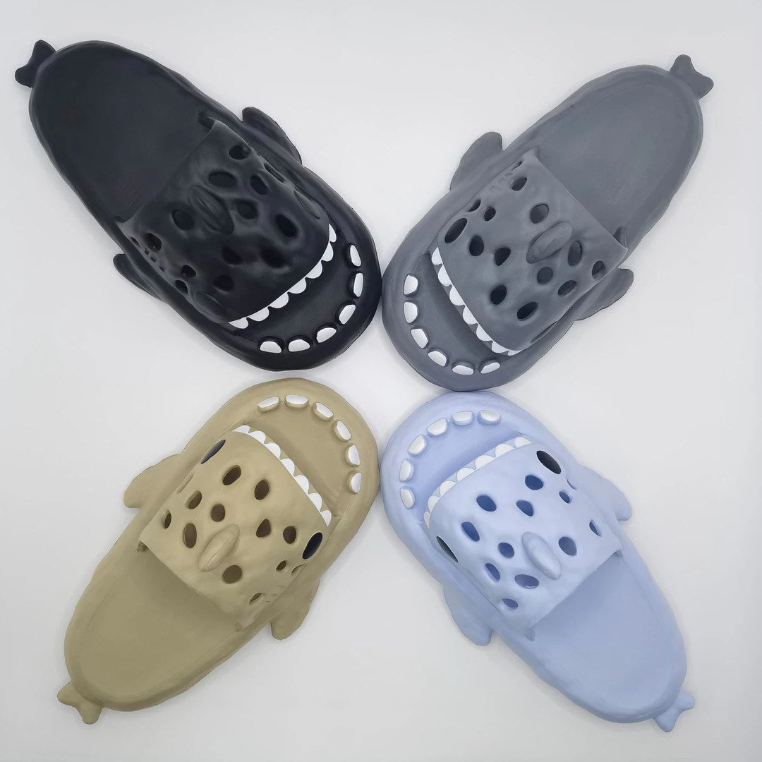 男士夏季新款外穿防滑防臭踩屎感沙滩凉鲨鱼拖鞋男