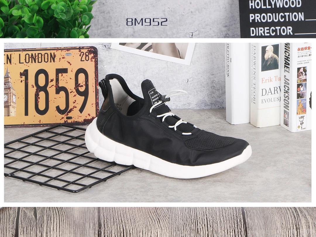 『全新定制』男士黑色低帮休闲鞋透气鞋舒适时尚防滑轻便软底8M952
