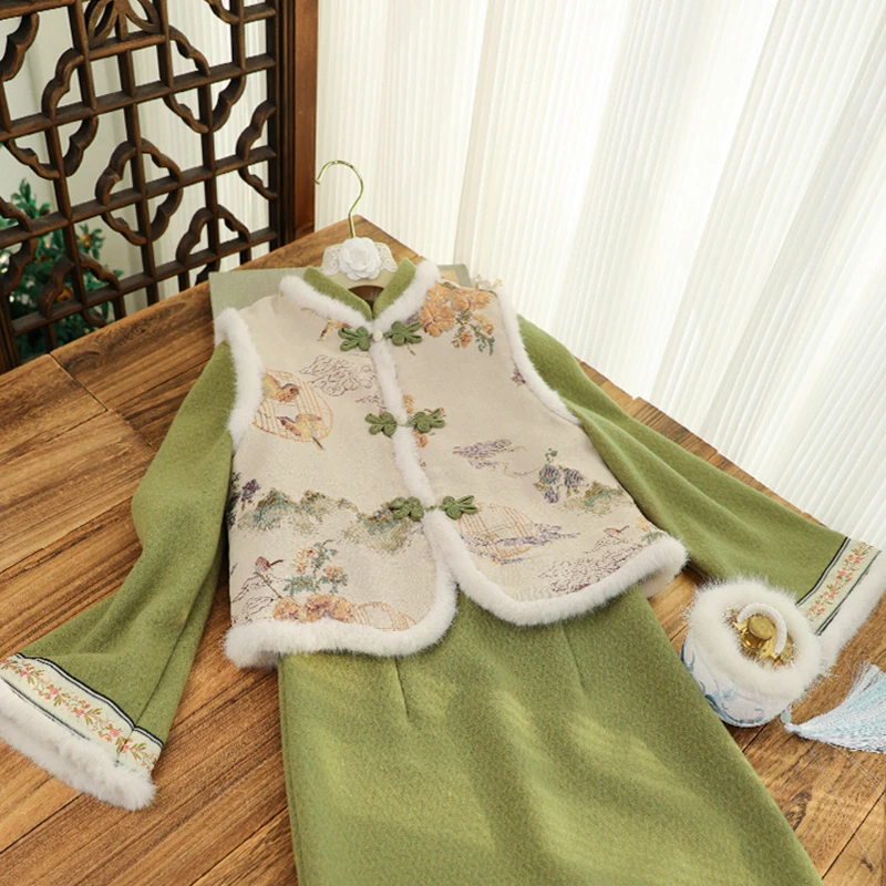 俏娘鱼【新年战袍】2024年冬新款红色复古风旗袍马甲两件套日常保暖