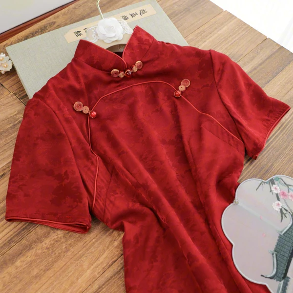 俏娘鱼【金榜题名】2025年春新款红色送考年轻款提花文艺气质款旗袍