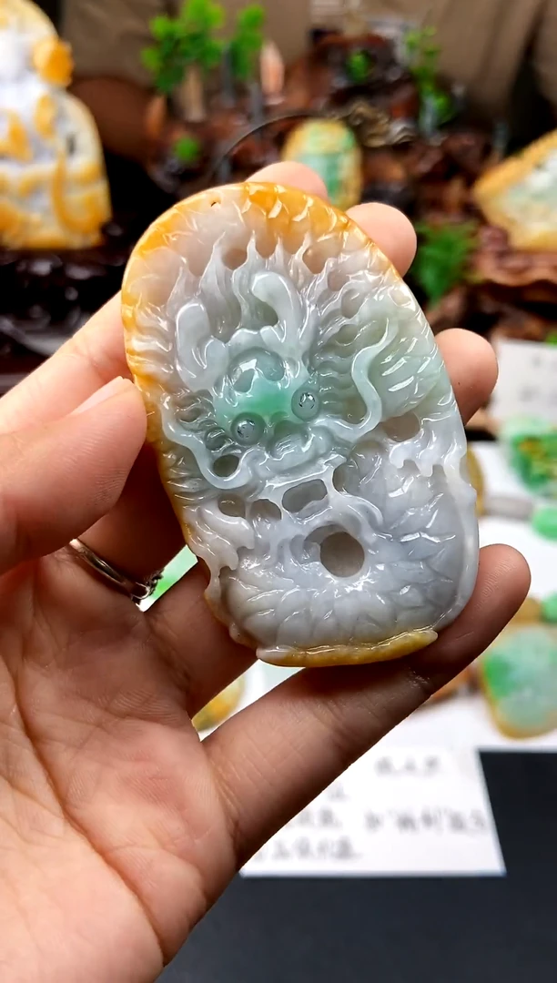 【闪购商品】翡翠颈饰未镶嵌翡翠A货