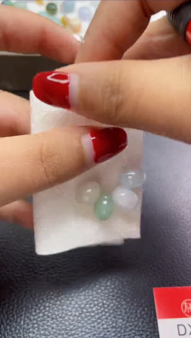 【闪购商品】定制翡翠未镶嵌珠子