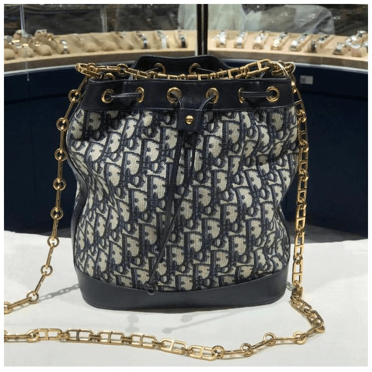95新 DIOR/迪奥 安洁利田哥水桶包/BK0135831