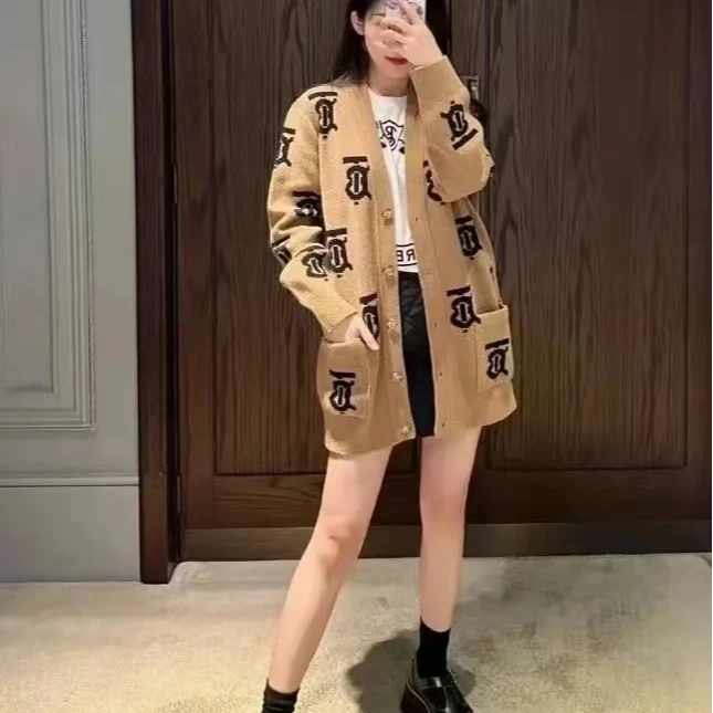95新 BURBERRY/博柏利  安洁利严选毛衣/yk0106764