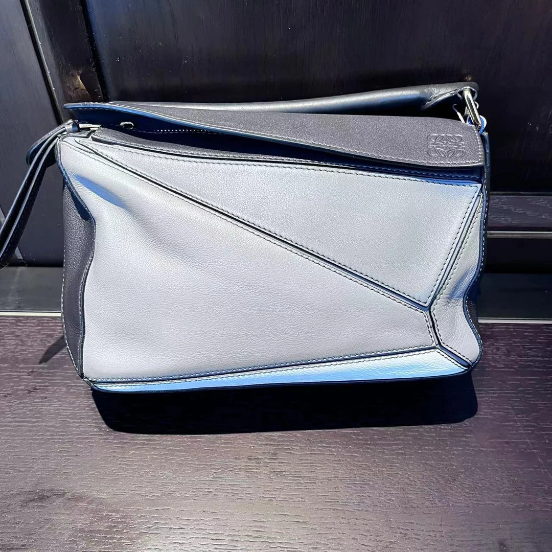 95新 LOEWE/罗意威 安洁利田哥几何包/ZH716075