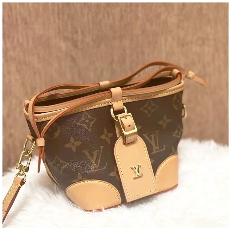95新 LouisVuitton/路易威登 安洁利严选斜挎包/BK0127624