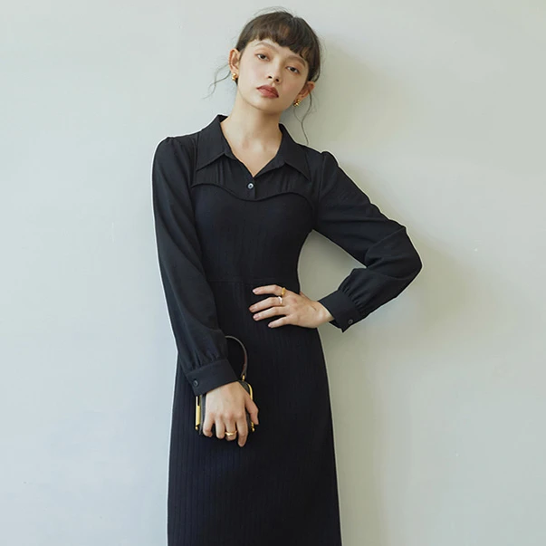 自巧小个子女装法式拼接衬衫领针织连衣裙女赫本风小黑裙22ZQ3028
