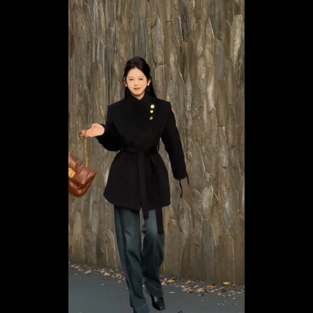 小个子韩版高级感大衣秋冬新款黑色小众设计立领收腰显瘦毛呢外套