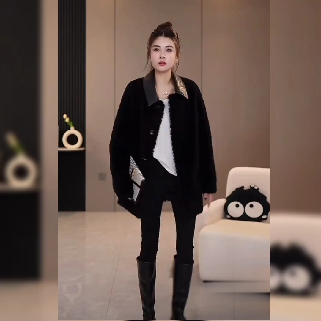 今年爆款超好看皮毛一体大衣秋冬新款小香风翻领宽松中长款外套女