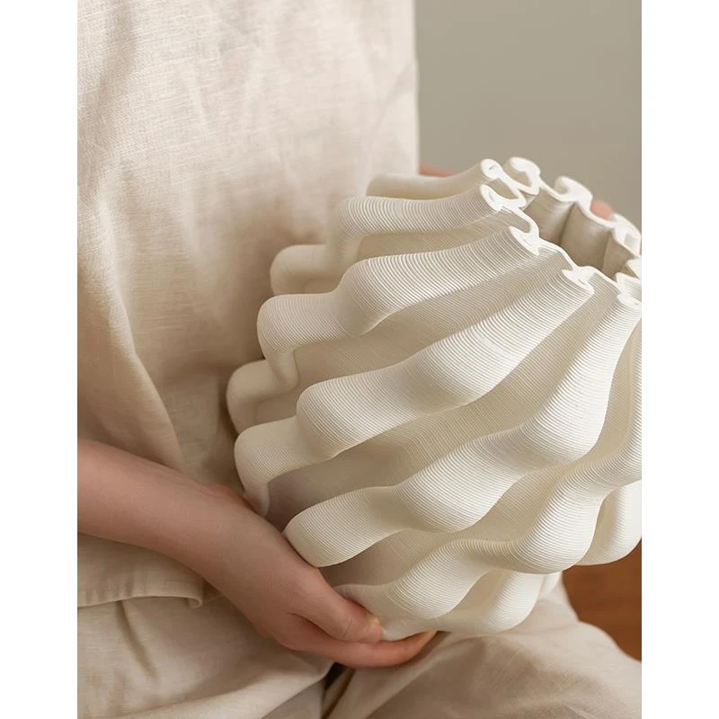 德国陶瓷花瓶摆件客厅插花白色轻奢高级感花器复古北欧式创意餐桌