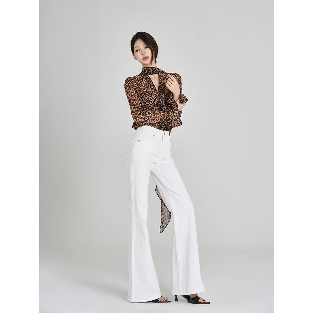 IFMR白色牛仔微喇裤25年新款弹力显瘦辣妹气质喇叭牛仔长裤99358