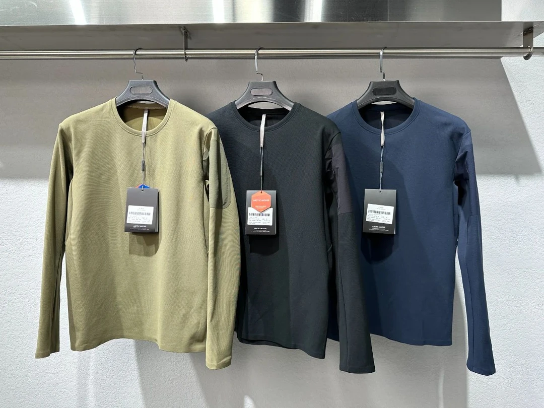 城市机能！户外长袖圆领T恤 休闲长袖 袖臂贴袋卫衣！