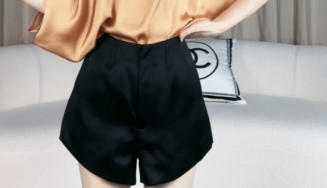 设计师款高端女装春夏新款性感修身包臀热裤