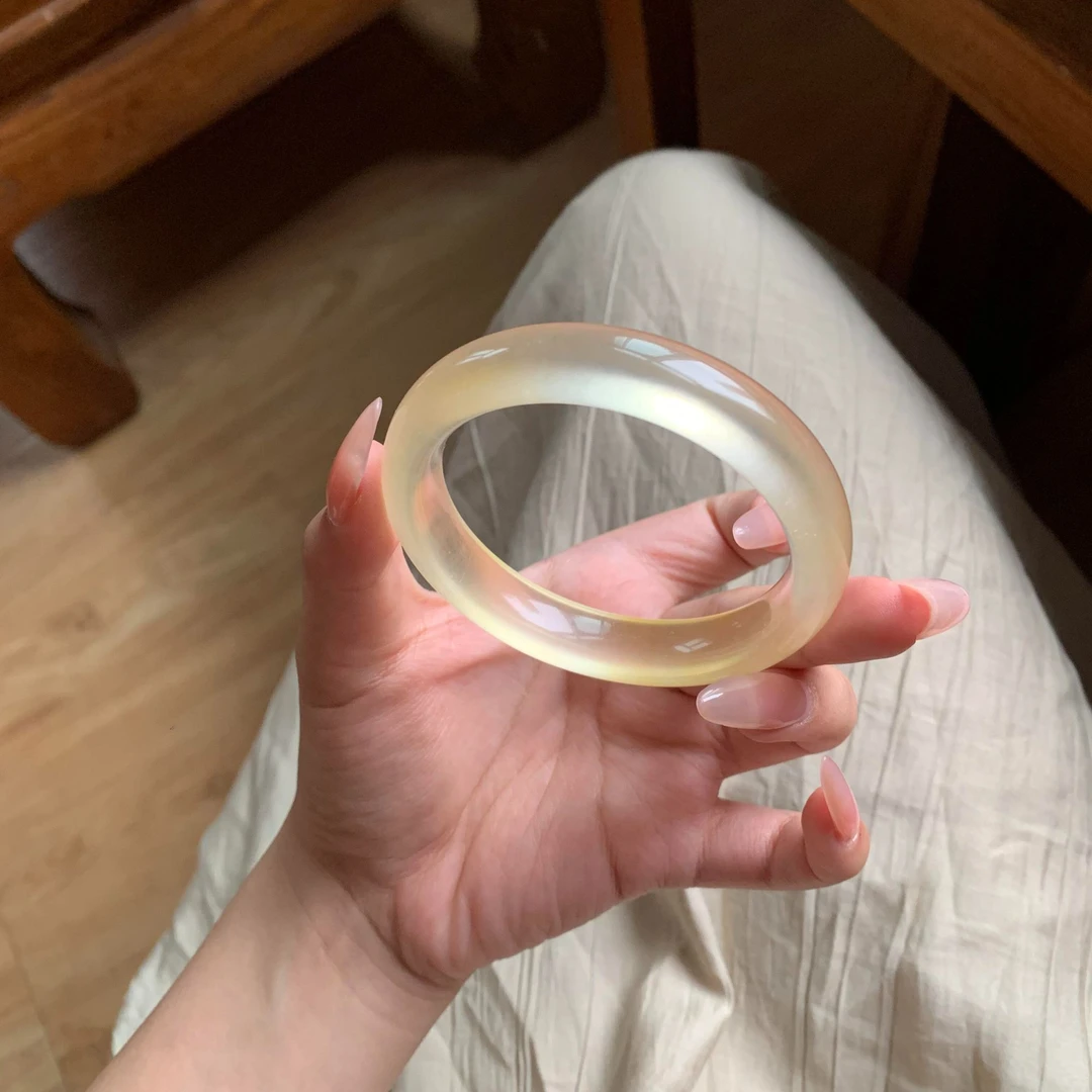 石英质香槟金手镯百搭不挑人 （多样性发货发其一）新