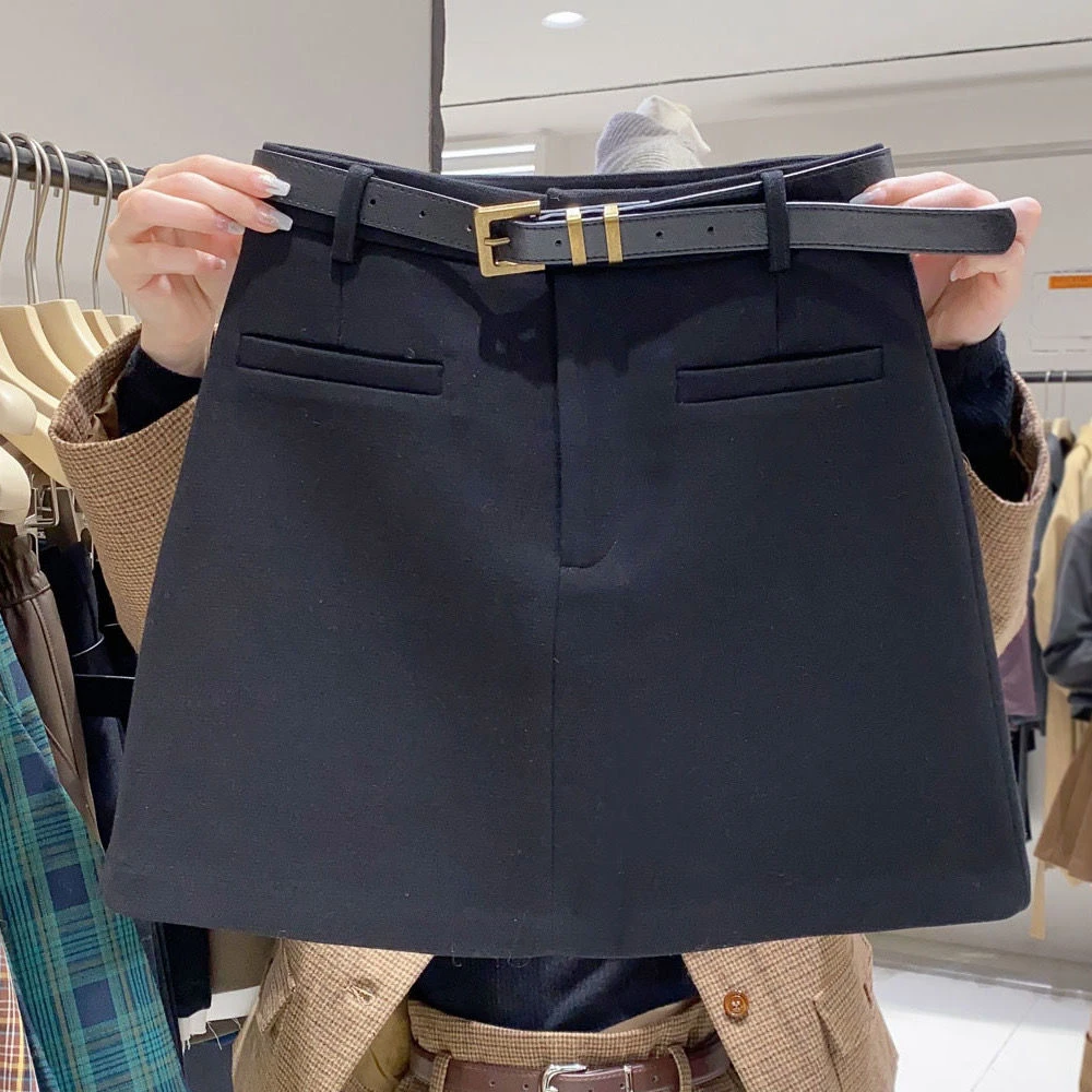 高档洋气黑色秋季新款半身裙设计感法式高腰显瘦包臀A字气质短裙c