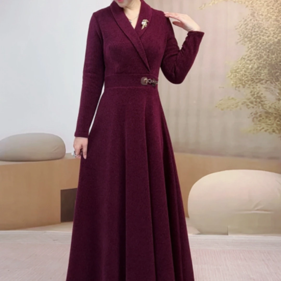 嫣雨蔻复古简约连衣裙女显瘦气质减龄长款大摆裙421-6147加腰扣