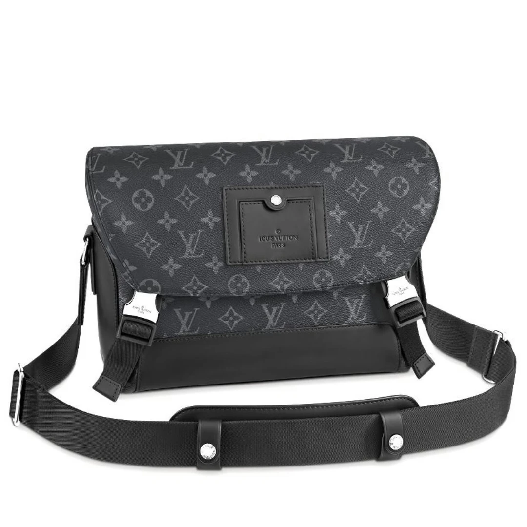 99新 LouisVuitton/路易威登 VOYAGER黑花邮差包/99新/双扣邮差包