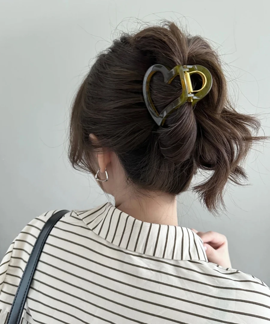 极简原创高颜值醋酸新款发夹爱心镂空法式气质少女顶夹盘发鲨鱼夹