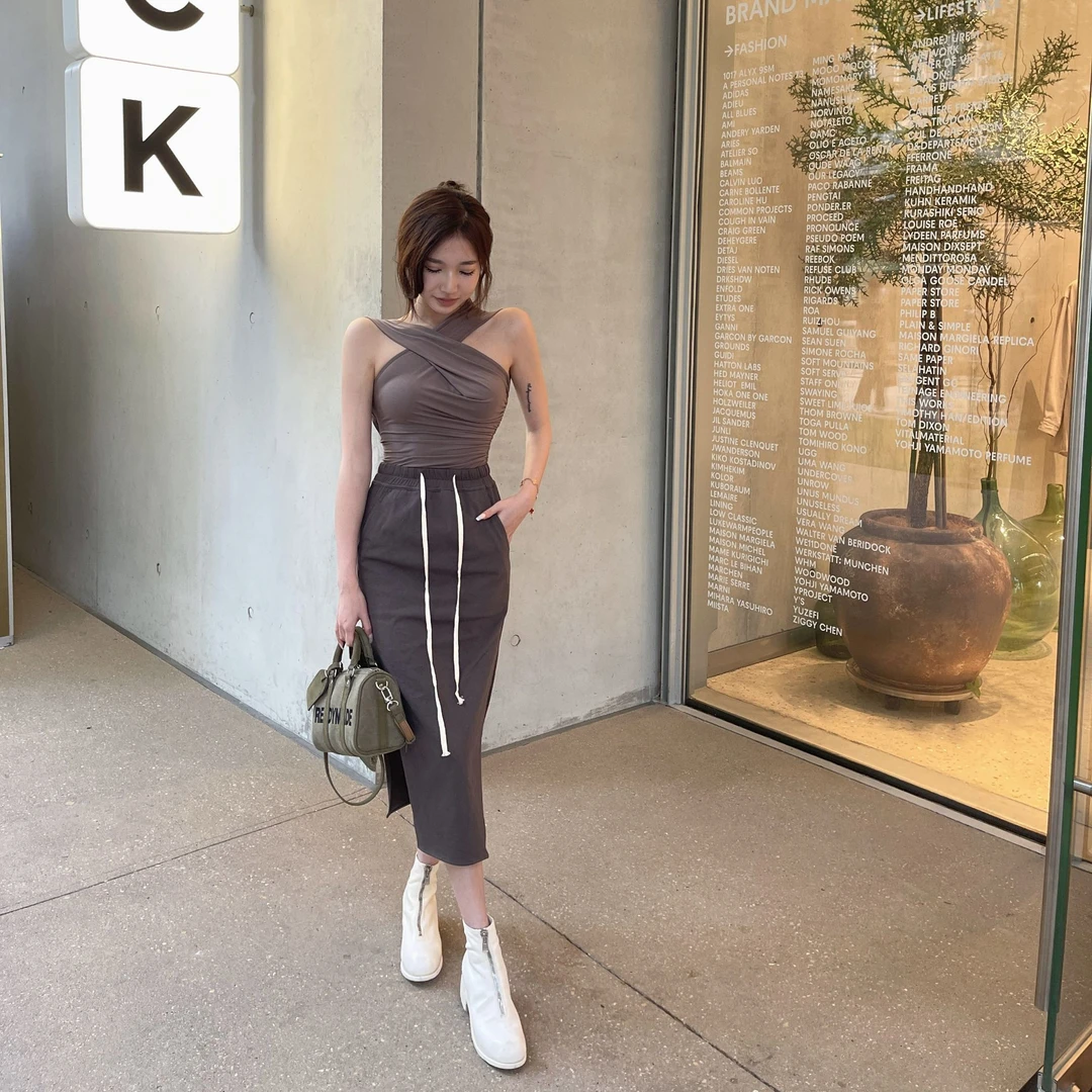 【解构R0】交叉褶皱背心+高开丧灰半裙 套装2057