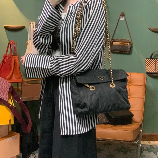 95新 Prada/普拉达 JM209降落伞25翻盖链条单肩包