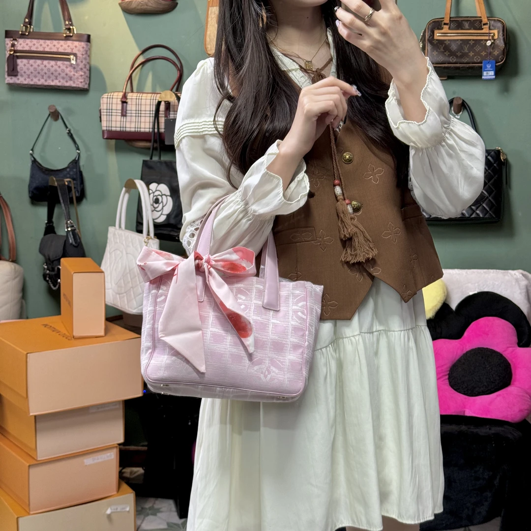 95新 Chanel/香奈儿 H605粉色冰格手提包