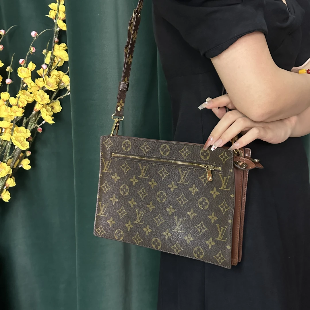 95新 LouisVuitton/路易威登 tiny E575 LV初代双层洗漱包