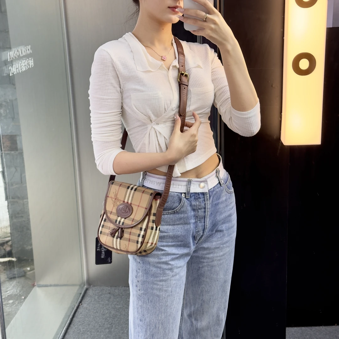 95新 BURBERRY/博柏利 H842战马格纹单肩包时尚经典棋盘格女士