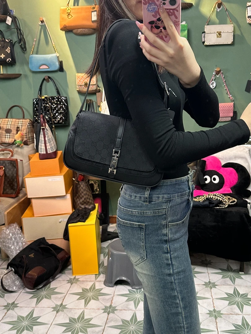 95新 GUCCI/古驰 H918老花腋下包时尚休闲女士复古肩包黑色单肩