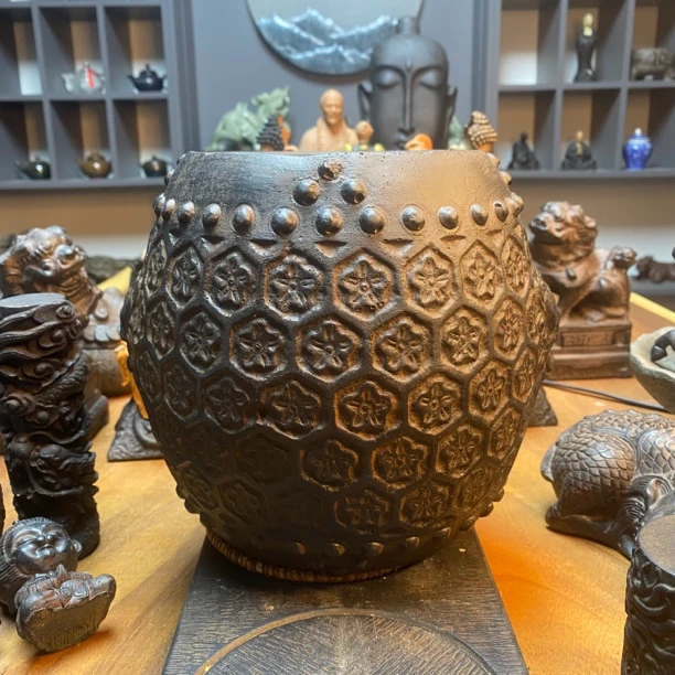 仿古瑞兽石鼓花器 石鼓置物 瑞兽花盆 火山岩花盆
