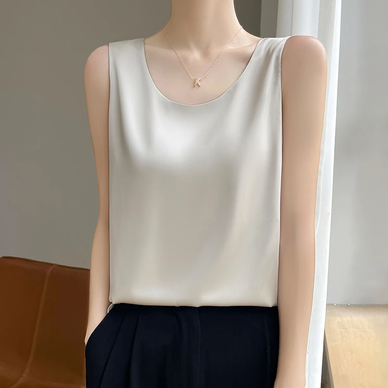 夏季新款（大码专柜）双肩缎面前V后圆领两面穿吊带背心西装内搭138