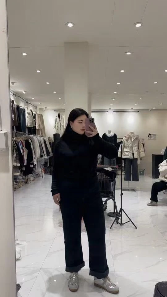8999冬季显瘦新款加绒大码翻边牛仔裤女