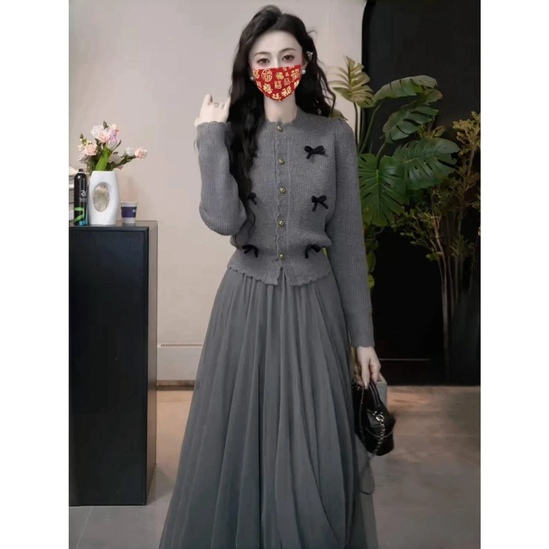 圆脸【幽夜迷踪】法式慵懒风灰色蝴蝶结毛衣开衫女+半裙套装两件套