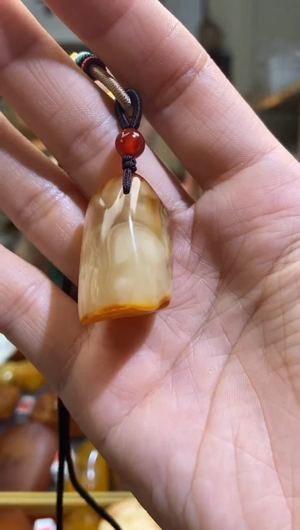 【闪购商品】蜜蜡颈饰未镶嵌吊坠