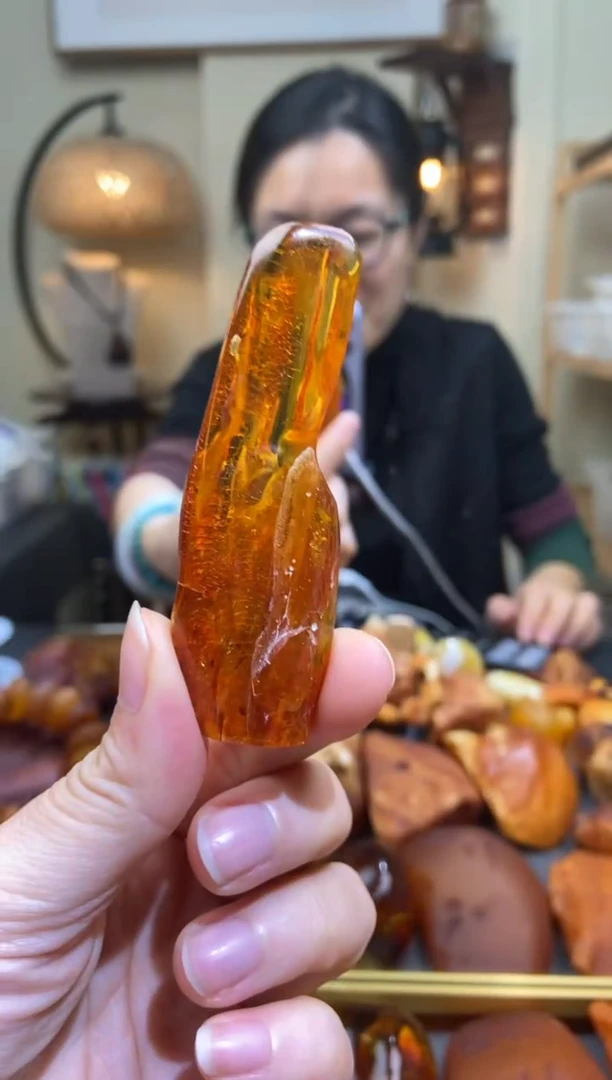 【闪购商品】虫珀裸石未镶嵌裸石