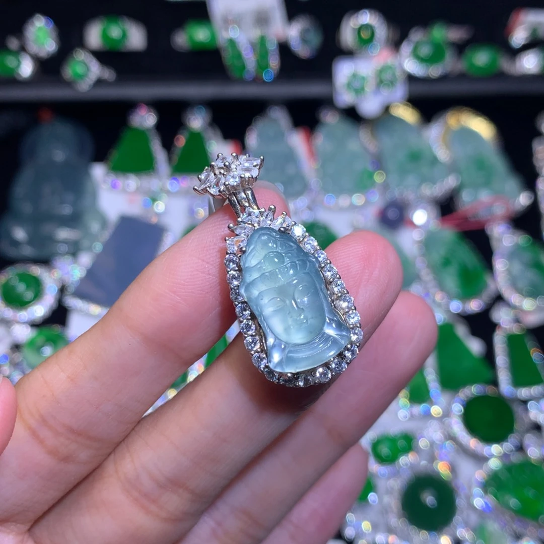 【闪购商品】翡翠颈饰银S925镶嵌天然翡翠