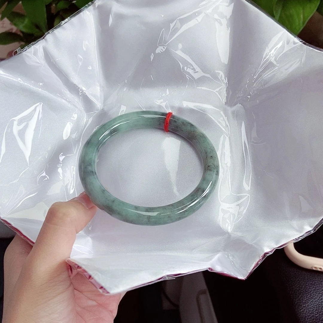 翡翠手镯未镶嵌天然A货翡翠