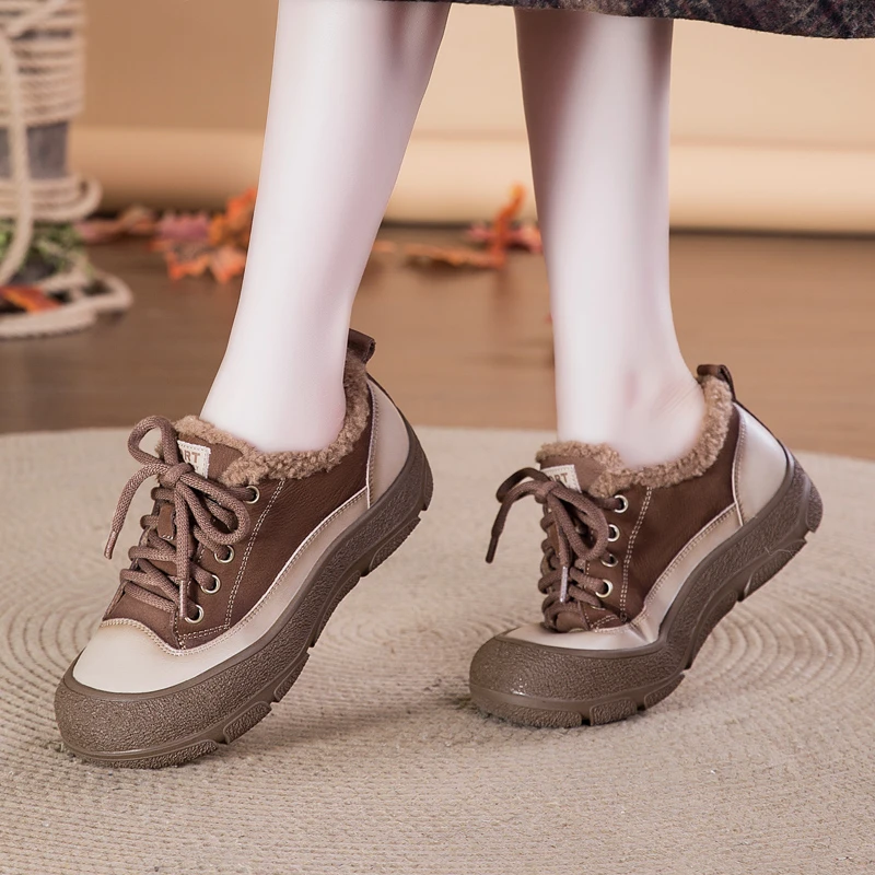 棉鞋女2024新款冬季外穿平底鞋百搭时尚真皮软底防滑加绒保暖女鞋